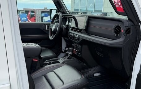 Jeep Wrangler, 2024 год, 7 000 000 рублей, 11 фотография