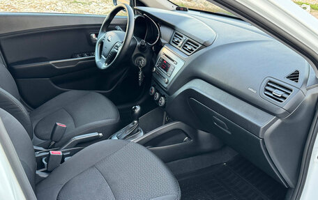 KIA Rio III рестайлинг, 2015 год, 1 200 000 рублей, 19 фотография