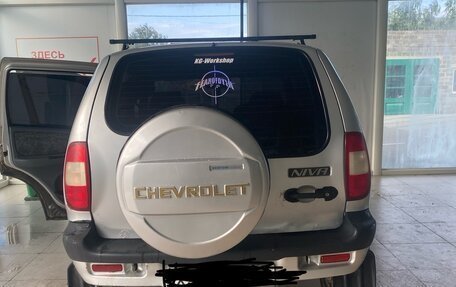 Chevrolet Niva I рестайлинг, 2004 год, 230 000 рублей, 3 фотография