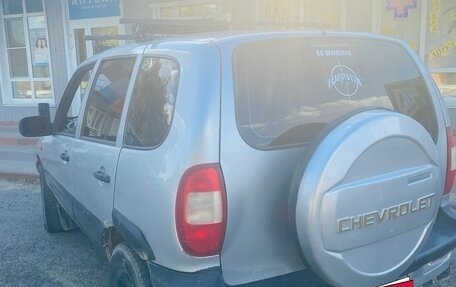 Chevrolet Niva I рестайлинг, 2004 год, 230 000 рублей, 8 фотография