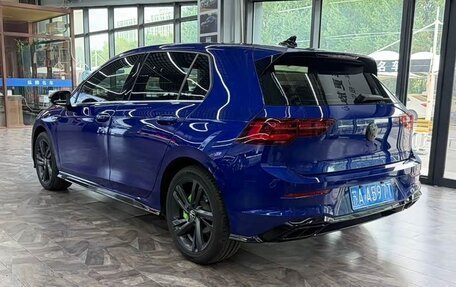 Volkswagen Golf VIII, 2023 год, 2 100 000 рублей, 4 фотография