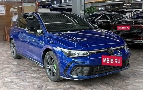 Volkswagen Golf VIII, 2023 год, 2 100 000 рублей, 3 фотография