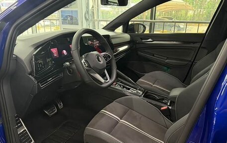 Volkswagen Golf VIII, 2023 год, 2 100 000 рублей, 7 фотография