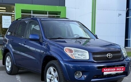 Toyota RAV4, 2003 год, 650 000 рублей, 3 фотография