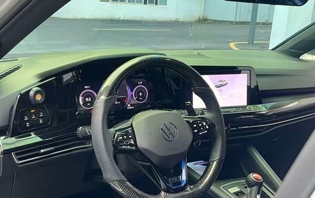 Volkswagen Golf VIII, 2023 год, 1 824 000 рублей, 4 фотография