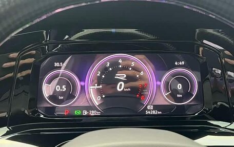 Volkswagen Golf VIII, 2023 год, 1 824 000 рублей, 7 фотография