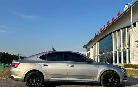 Skoda Superb III рестайлинг, 2022 год, 1 990 004 рублей, 8 фотография