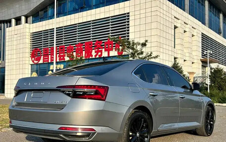 Skoda Superb III рестайлинг, 2022 год, 1 990 004 рублей, 7 фотография