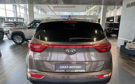 KIA Sportage IV рестайлинг, 2018 год, 1 995 000 рублей, 4 фотография