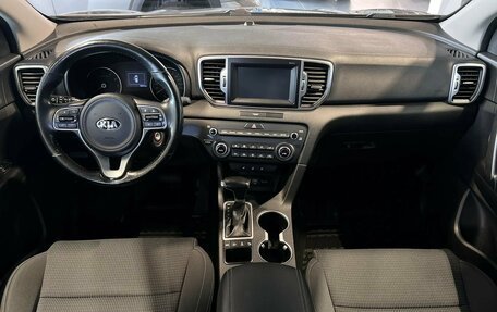 KIA Sportage IV рестайлинг, 2018 год, 1 995 000 рублей, 13 фотография