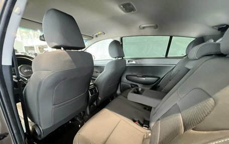 KIA Sportage IV рестайлинг, 2018 год, 1 995 000 рублей, 21 фотография