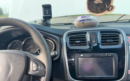Renault Logan II, 2014 год, 600 000 рублей, 7 фотография