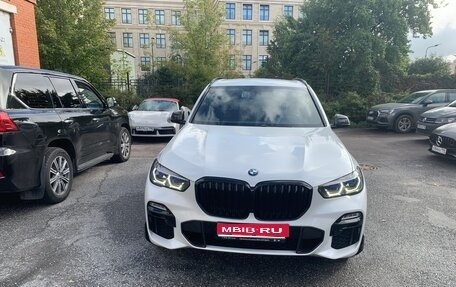 BMW X5, 2021 год, 9 000 000 рублей, 1 фотография
