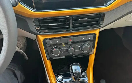 Volkswagen T-Cross I, 2023 год, 1 310 000 рублей, 12 фотография