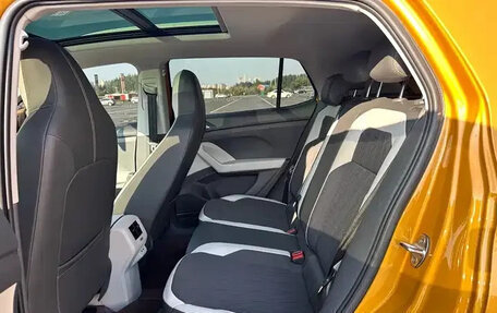 Volkswagen T-Cross I, 2023 год, 1 310 000 рублей, 13 фотография