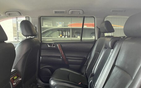 Toyota Highlander III, 2012 год, 2 070 000 рублей, 13 фотография
