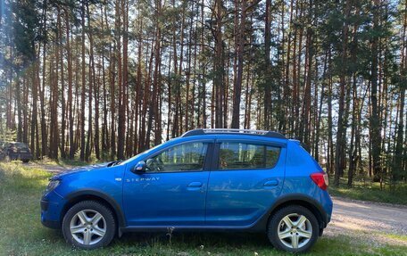 Renault Sandero II рестайлинг, 2016 год, 590 000 рублей, 5 фотография