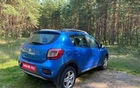 Renault Sandero II рестайлинг, 2016 год, 590 000 рублей, 2 фотография