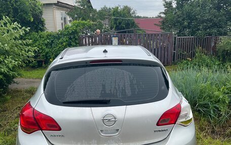 Opel Astra J, 2011 год, 320 000 рублей, 4 фотография
