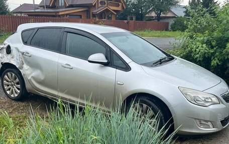 Opel Astra J, 2011 год, 320 000 рублей, 2 фотография