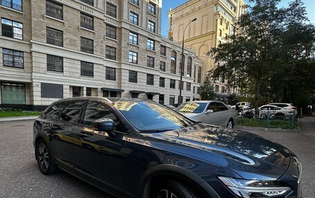 Volvo V90 Cross Country I рестайлинг, 2018 год, 3 600 000 рублей, 6 фотография