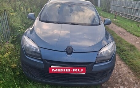 Renault Megane III, 2014 год, 658 000 рублей, 2 фотография