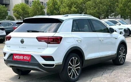 Volkswagen T-Roc I, 2022 год, 1 730 000 рублей, 5 фотография