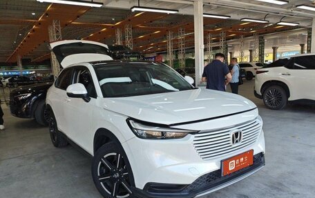 Honda Vezel, 2023 год, 1 780 000 рублей, 2 фотография