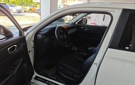Honda Vezel, 2023 год, 1 780 000 рублей, 5 фотография