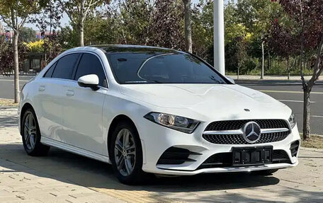 Mercedes-Benz A-Класс, 2022 год, 1 815 004 рублей, 4 фотография