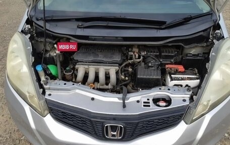 Honda Fit III, 2010 год, 600 000 рублей, 5 фотография