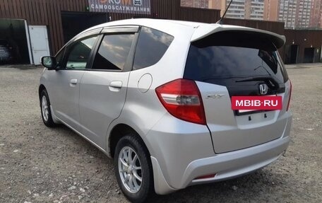 Honda Fit III, 2010 год, 600 000 рублей, 4 фотография