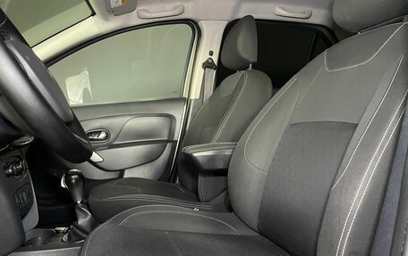 Renault Logan II, 2018 год, 799 000 рублей, 8 фотография