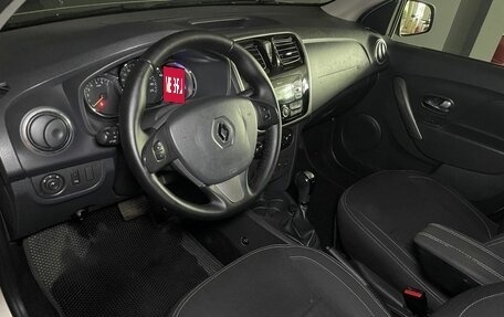 Renault Logan II, 2018 год, 799 000 рублей, 6 фотография
