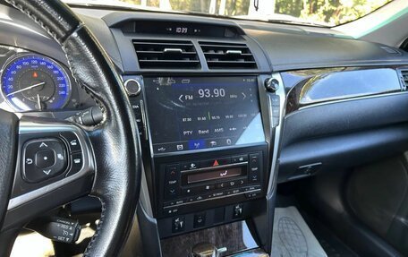 Toyota Camry, 2017 год, 2 700 000 рублей, 16 фотография