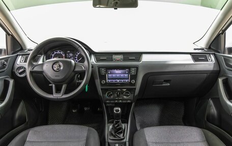 Skoda Rapid I, 2018 год, 1 188 000 рублей, 13 фотография