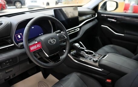 Toyota Highlander, 2026 год, 5 550 000 рублей, 17 фотография
