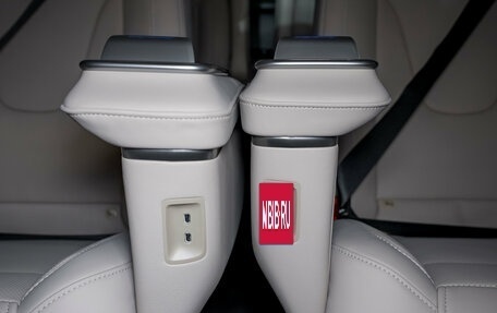 Mercedes-Benz V-Класс, 2026 год, 14 490 000 рублей, 31 фотография