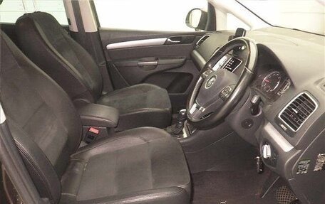 Volkswagen Sharan II, 2015 год, 878 000 рублей, 5 фотография