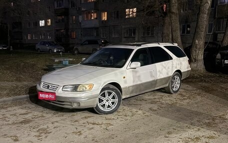 Toyota Camry, 1997 год, 420 000 рублей, 1 фотография
