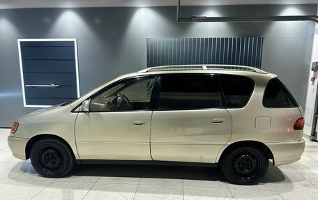 Toyota Ipsum II, 2001 год, 440 000 рублей, 2 фотография
