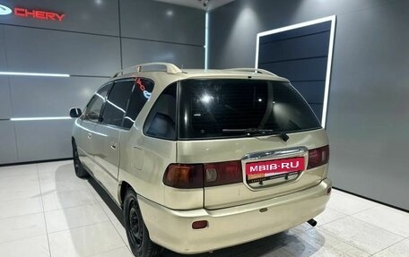 Toyota Ipsum II, 2001 год, 440 000 рублей, 3 фотография