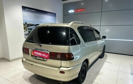 Toyota Ipsum II, 2001 год, 440 000 рублей, 5 фотография