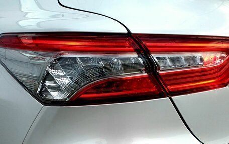 Toyota Camry, 2020 год, 2 700 000 рублей, 9 фотография