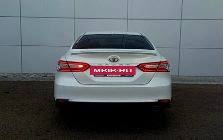Toyota Camry, 2020 год, 2 700 000 рублей, 7 фотография