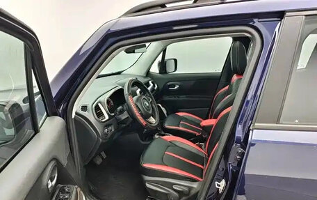 Jeep Renegade I рестайлинг, 2018 год, 1 025 000 рублей, 8 фотография