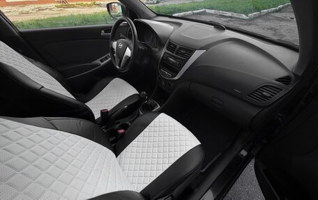Hyundai Solaris II рестайлинг, 2011 год, 460 000 рублей, 11 фотография