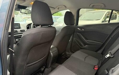 Mazda Axela, 2016 год, 970 000 рублей, 18 фотография