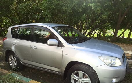 Toyota RAV4, 2006 год, 1 050 000 рублей, 2 фотография