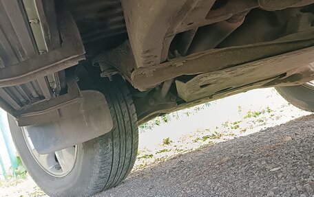 Toyota Land Cruiser 100 рестайлинг 2, 2000 год, 1 650 000 рублей, 6 фотография